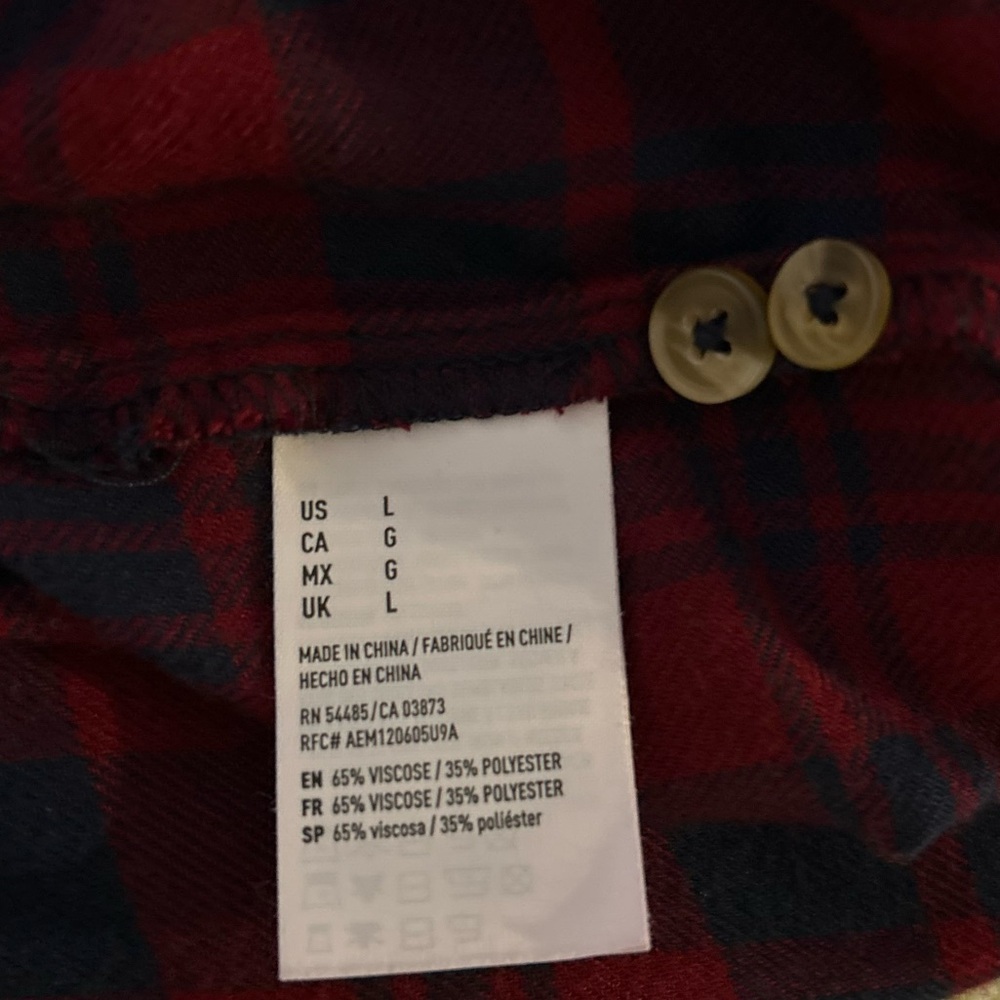 American Eagle Outfitters Large Red & Navy Plaid Button-Up - Picture 6 of 6